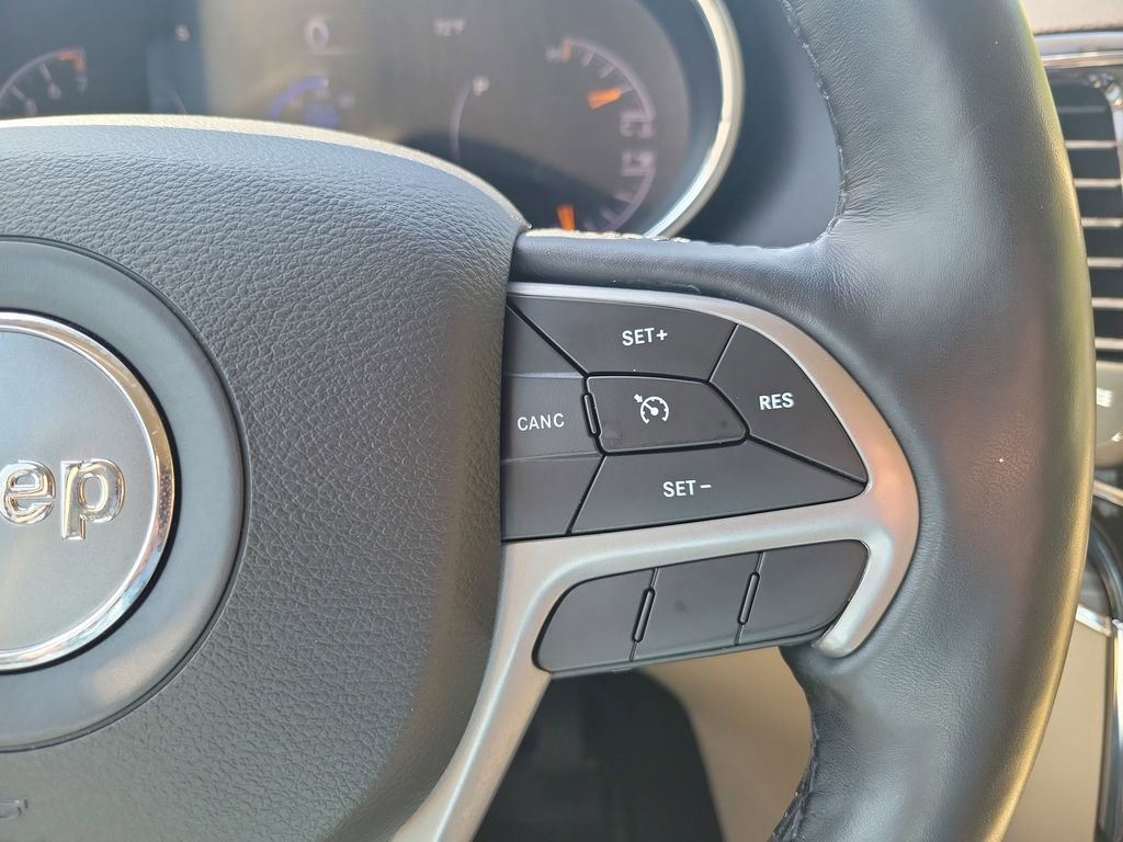 Used 2021 Jeep Grand Cherokee Limited AWD/4WD image 15