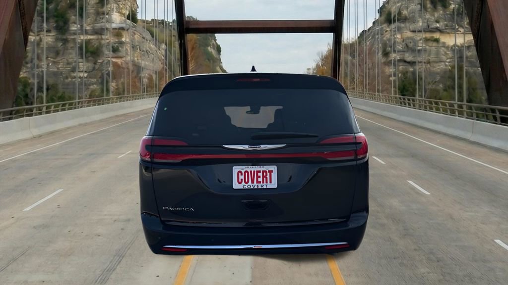New 2026 Chrysler Pacifica Select FWD image 9
