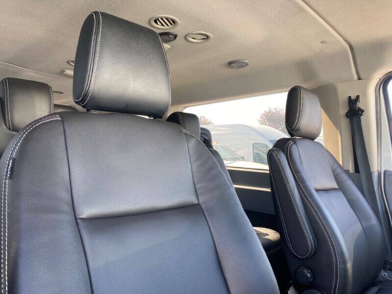 Used 2018 Ford Transit 350 XLT RWD image 9