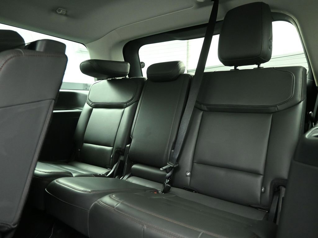 Certified 2025 Ford Expedition Active image 24