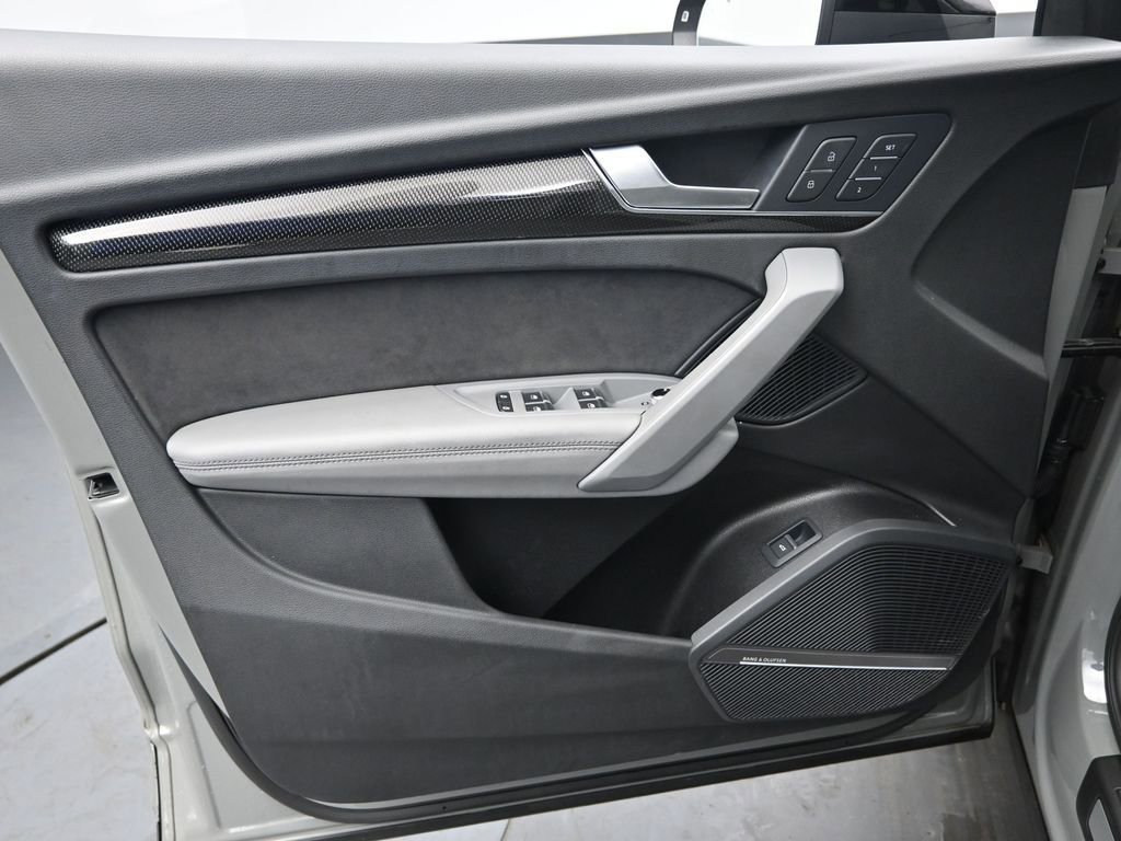 Used 2021 Audi SQ5 Prestige image 27