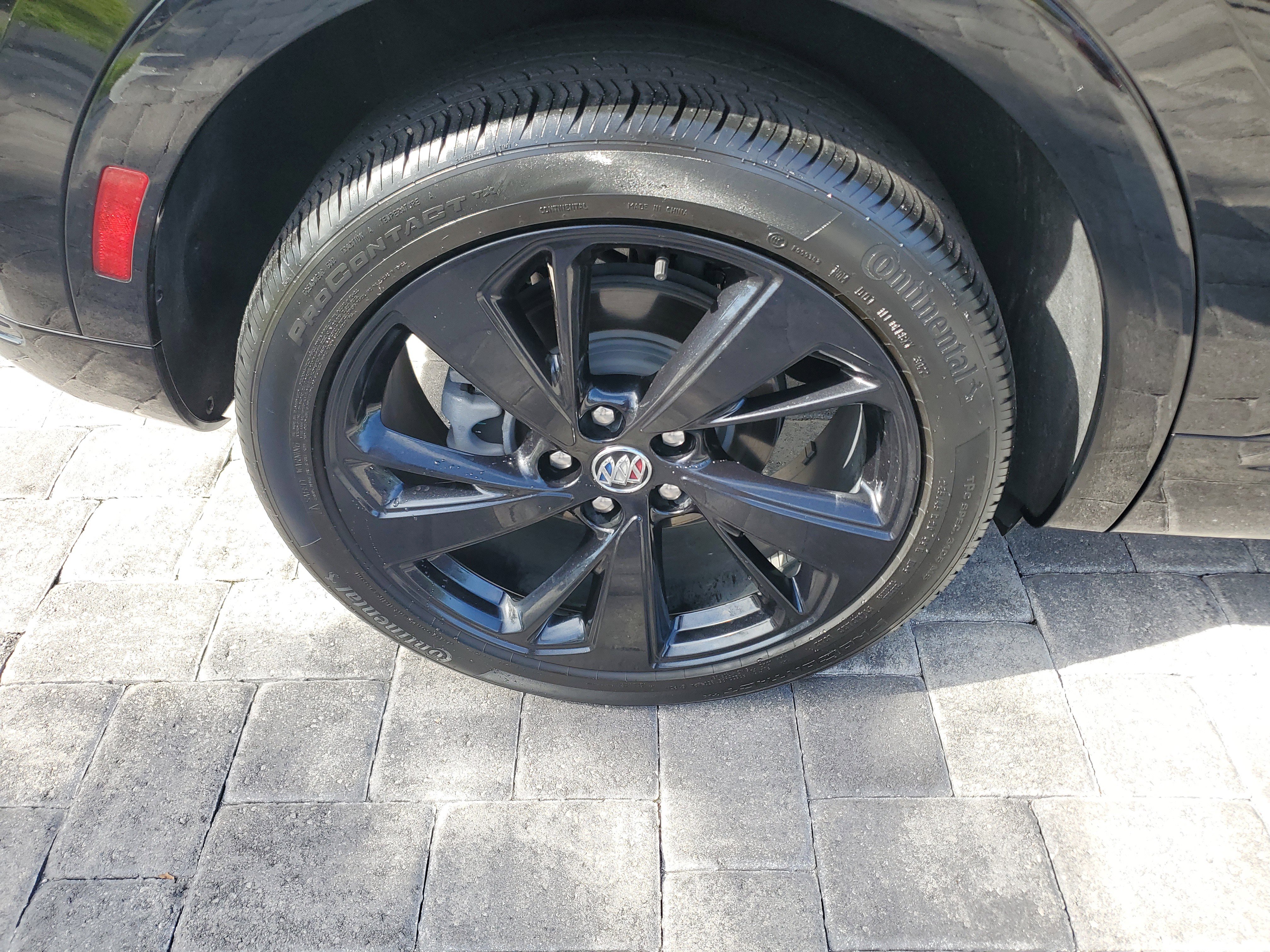 Used 2023 Buick Envision Essence w/ Sport Touring Package image 7