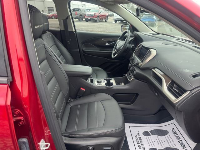 Used 2024 GMC Terrain Denali w/ Denali Premium Package image 17