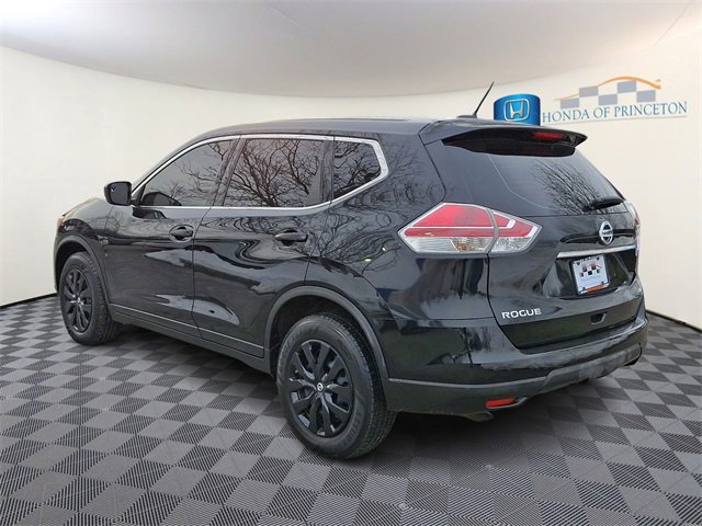 Used 2016 Nissan Rogue S image 4