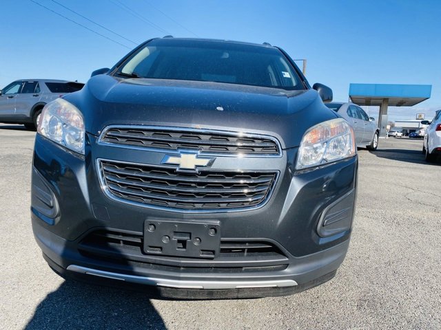 Used 2016 Chevrolet Trax LT w/ LT Sun and Sound Package image 4