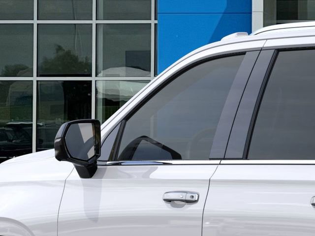 New 2025 Chevrolet Suburban Premier image 12