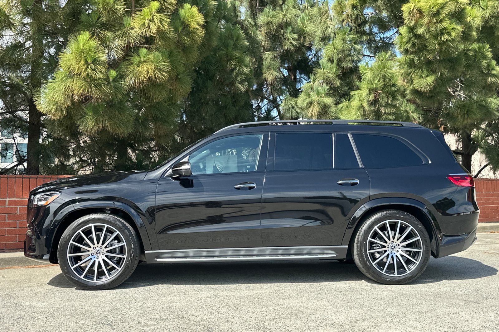 New 2026 Mercedes-Benz GLS 580 4MATIC image 7