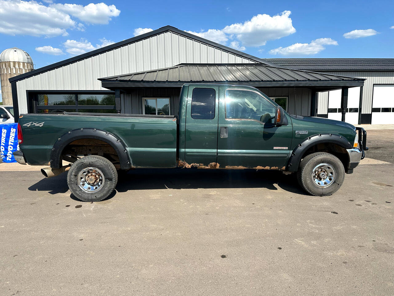 Used 2003 Ford F250 XLT image 10