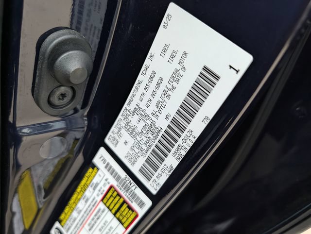 Certified 2025 Toyota Sequoia Limited AWD/4WD image 40