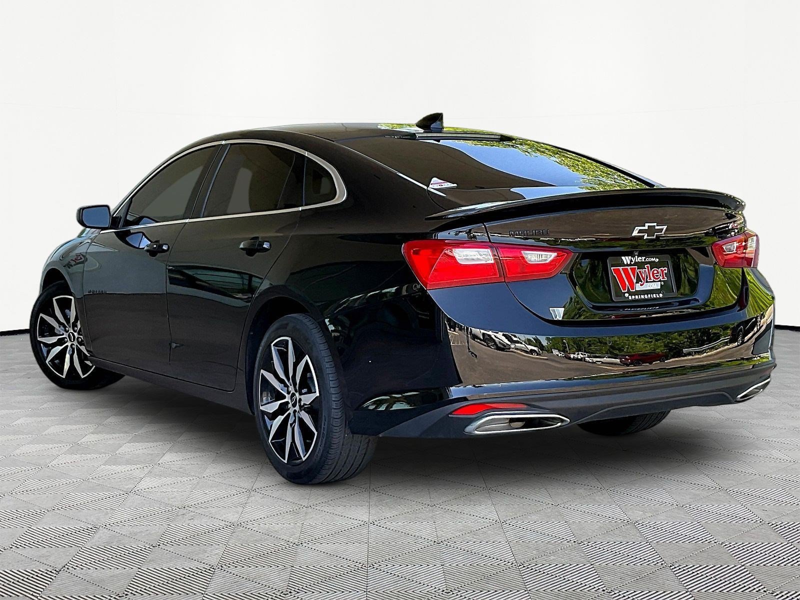 Used 2024 Chevrolet Malibu RS FWD image 4