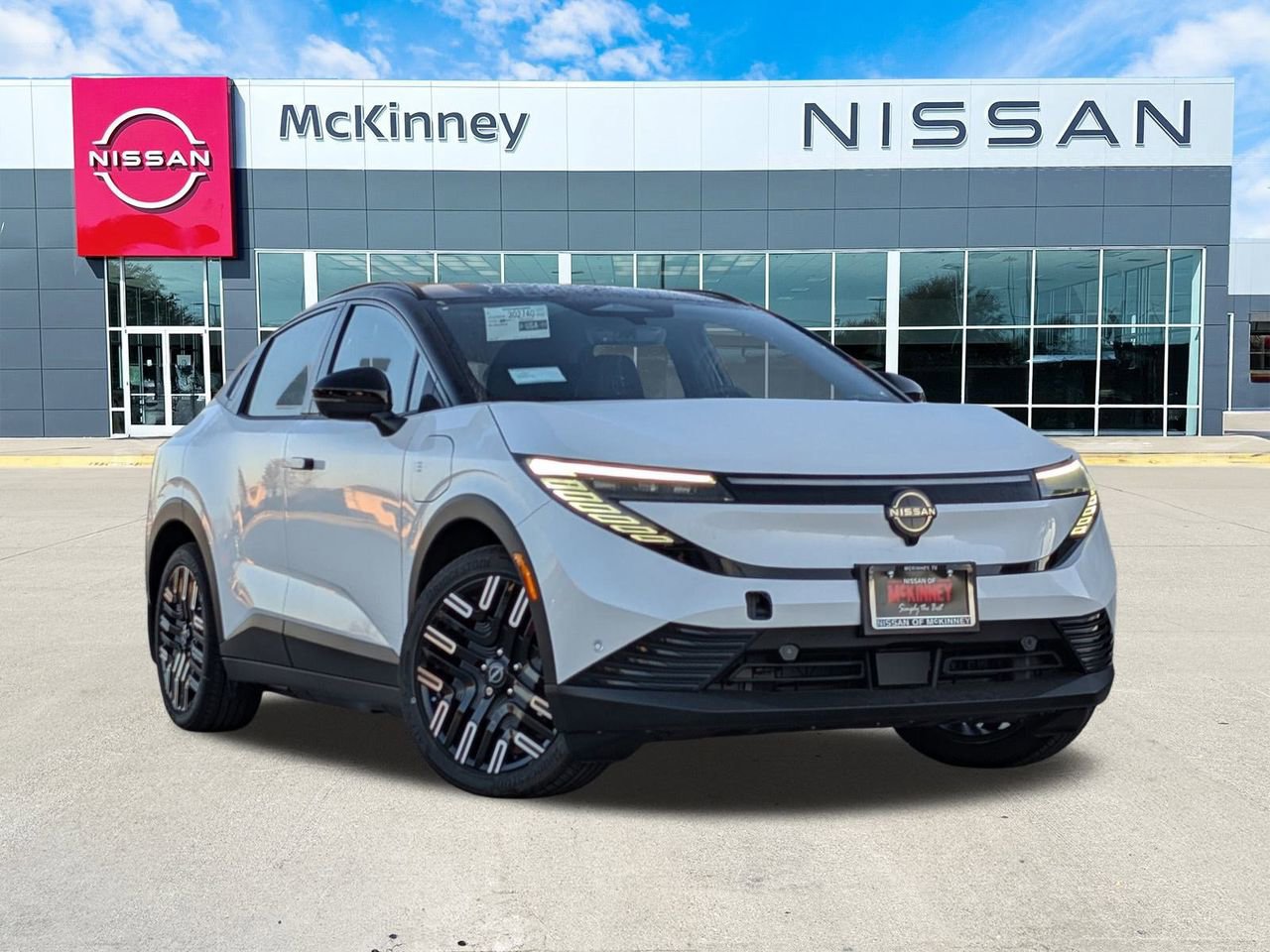 New 2026 Nissan Leaf Platinum+ w/ Cargo Package (Platinum+)