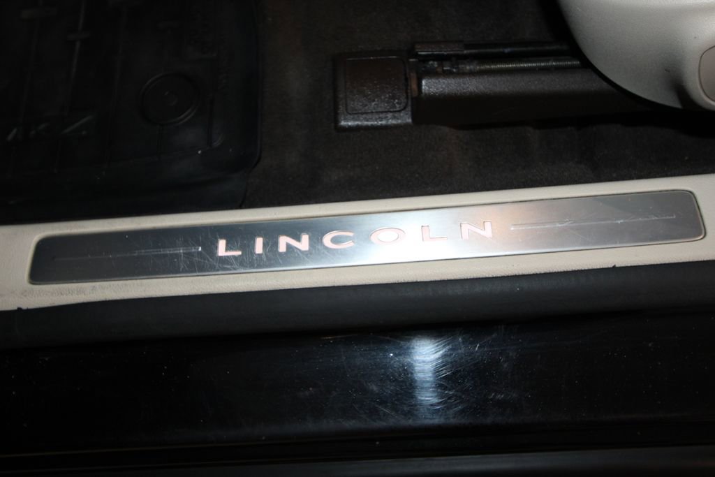Used 2020 Lincoln MKZ Reserve w/ Elements Package FWD image 7