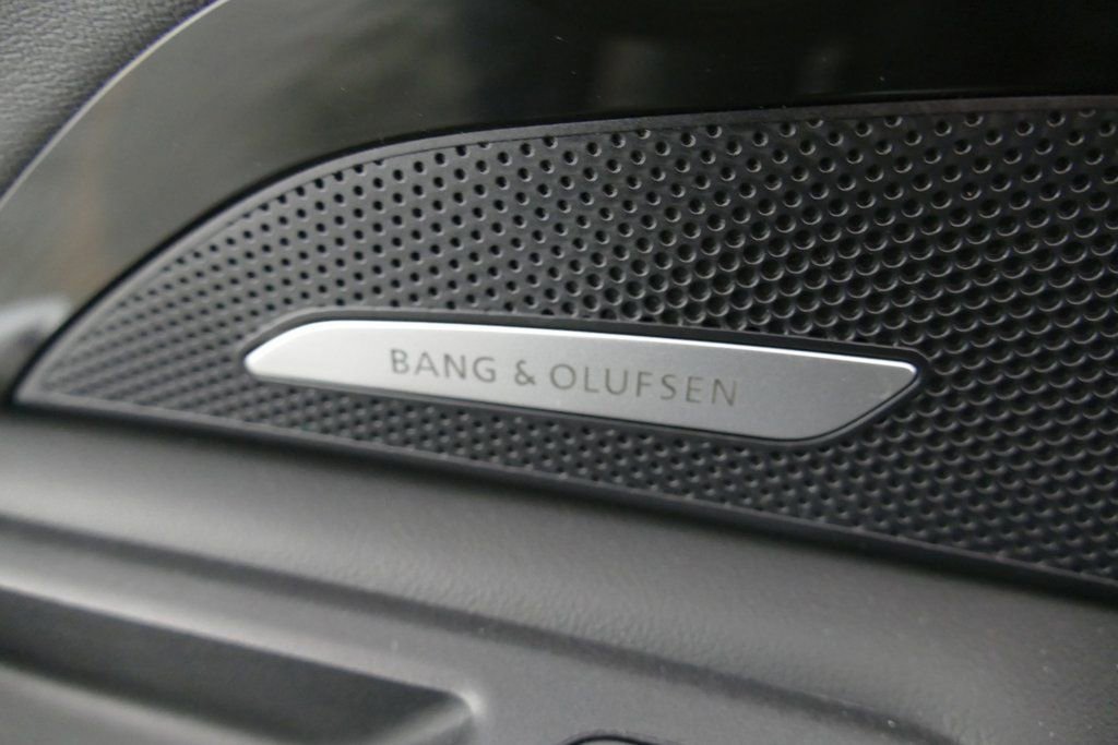 Used 2025 Audi Q5 Premium Plus w/ Premium Plus image 12