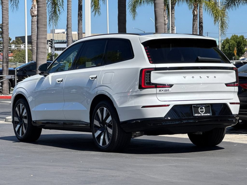 New 2026 Volvo EX90 Ultra AWD/4WD image 3