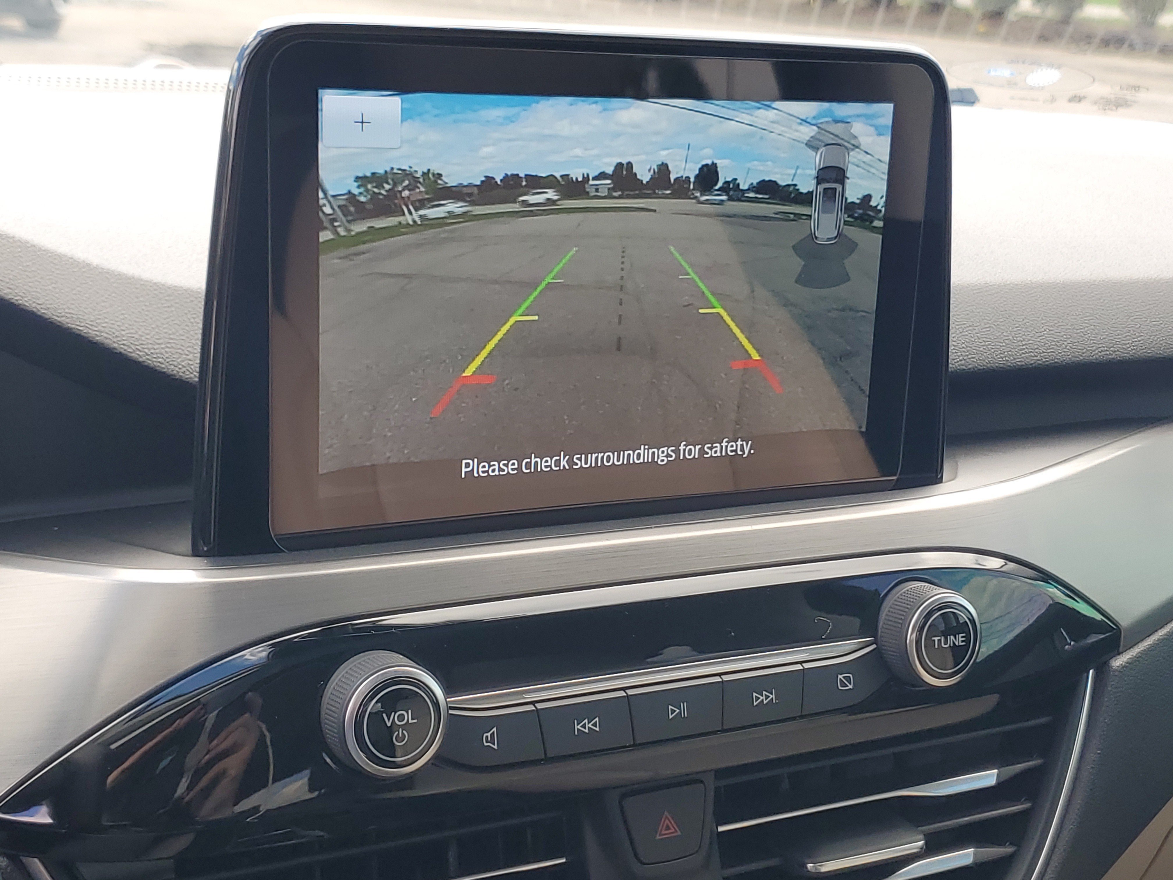 Used 2021 Ford Escape Titanium FWD image 17