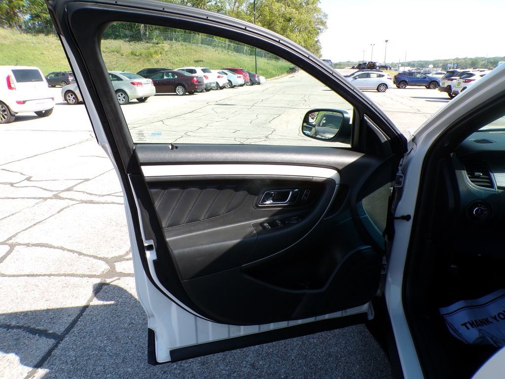 Used 2015 Ford Taurus SEL w/ Equipment Group 201A FWD image 23