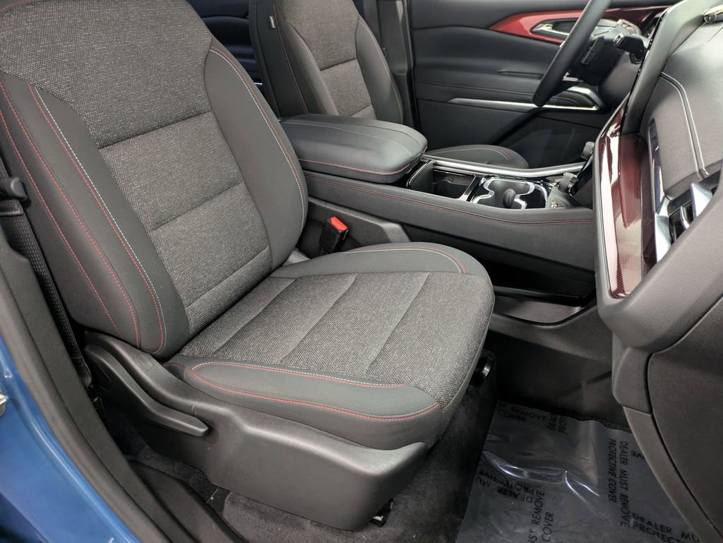 Used 2024 Chevrolet Traverse Z71 image 28