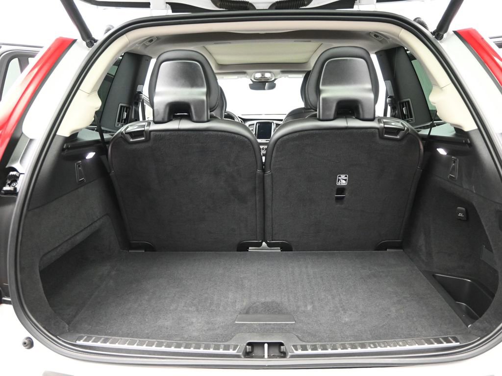 Used 2023 Volvo XC90 B6 Ultimate w/ Protection Package Premier image 20