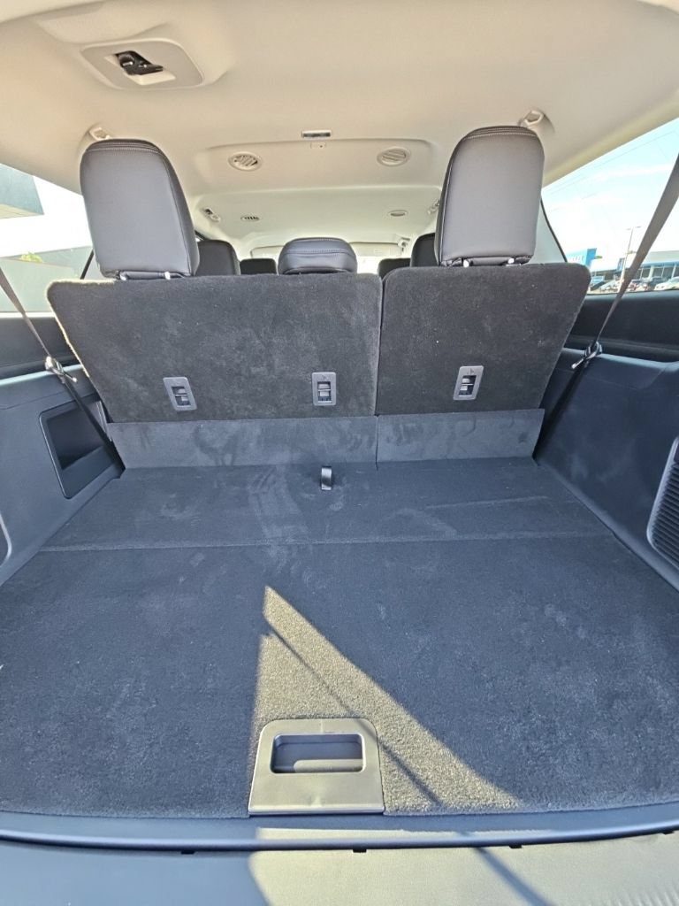 Used 2026 Ford Expedition Max Active RWD image 31