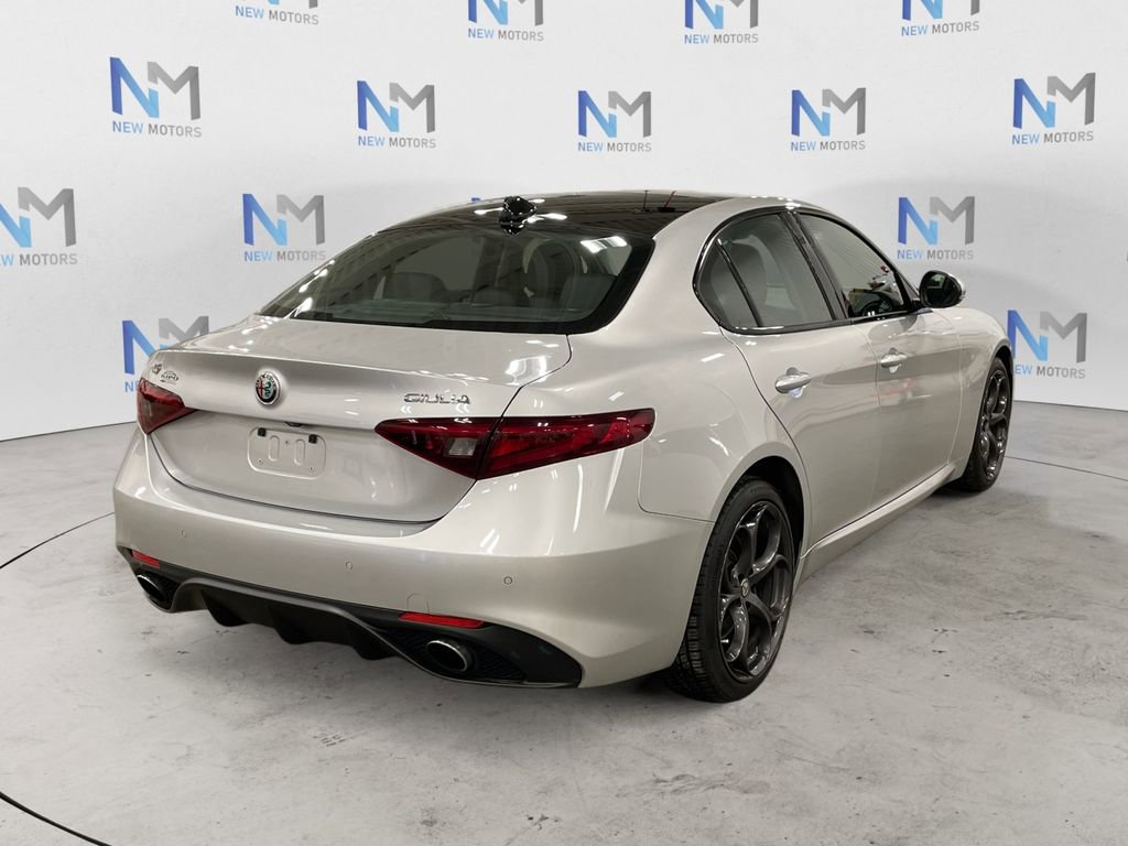 Used 2018 Alfa Romeo Giulia Ti Sport w/ Quick Order Package 22S Sport image 5