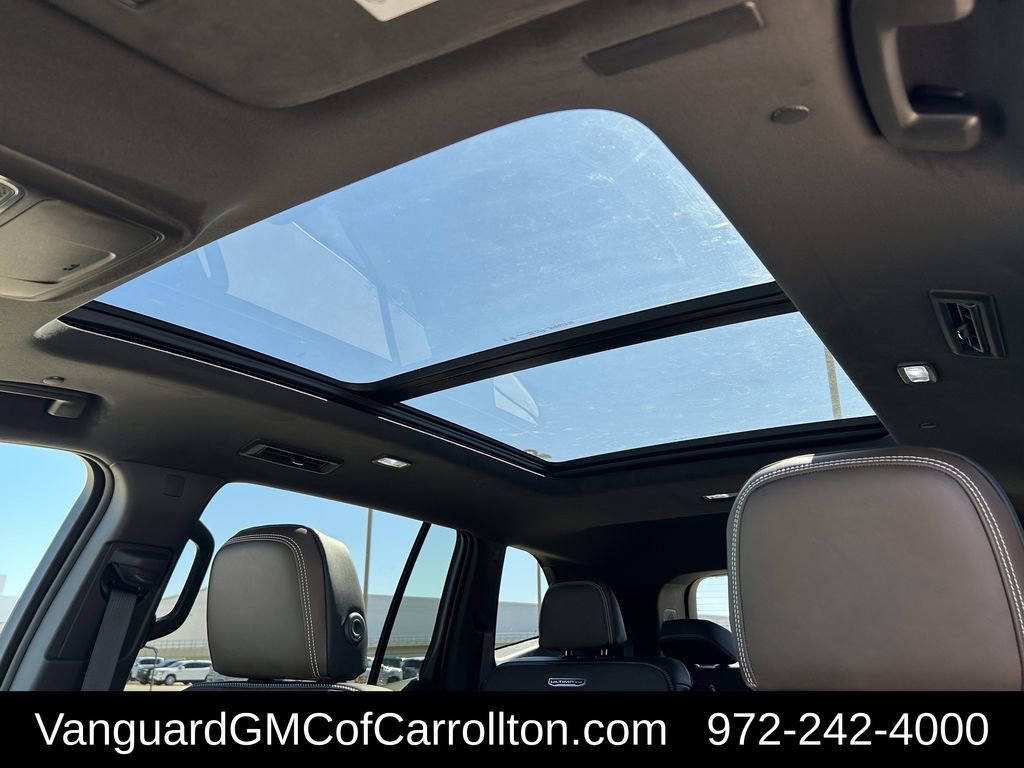 New 2026 GMC Acadia Denali Ultimate w/ LPO, Floor Liner Package AWD/4WD image 22