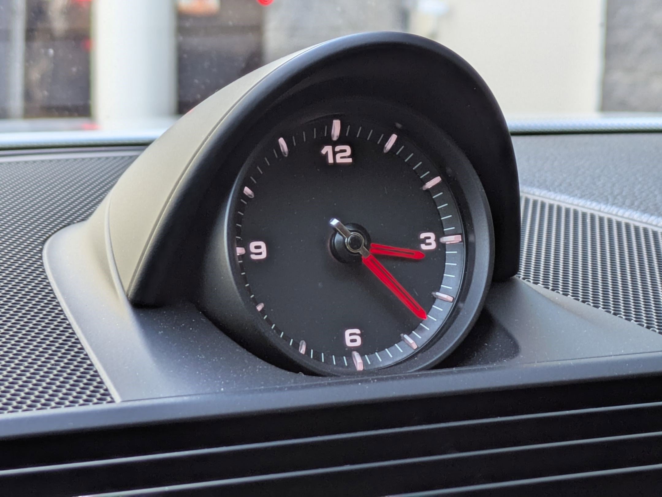 Used 2018 Porsche Panamera 4 image 20