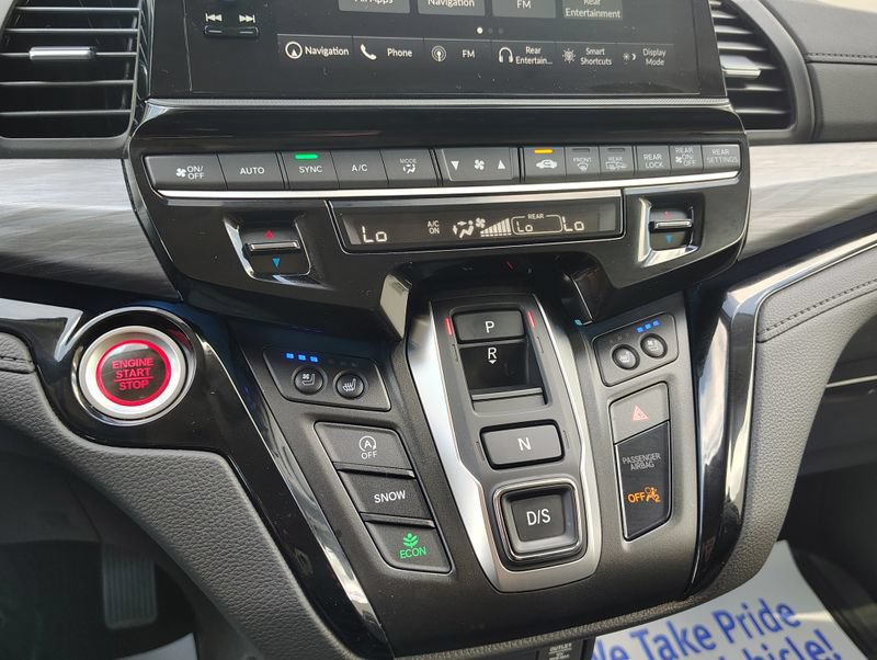 Used 2025 Honda Odyssey Elite image 40