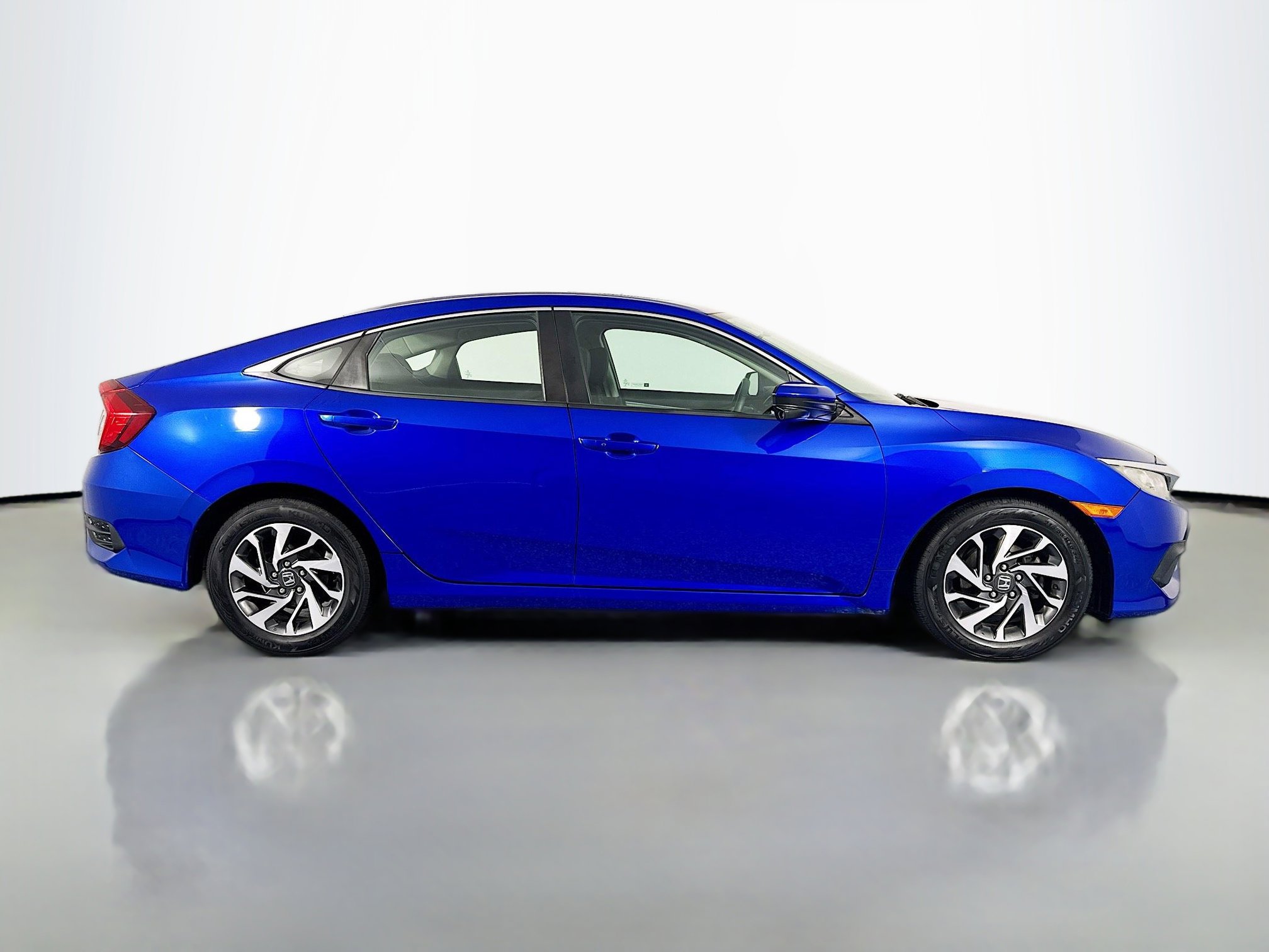 Used 2016 Honda Civic EX image 4