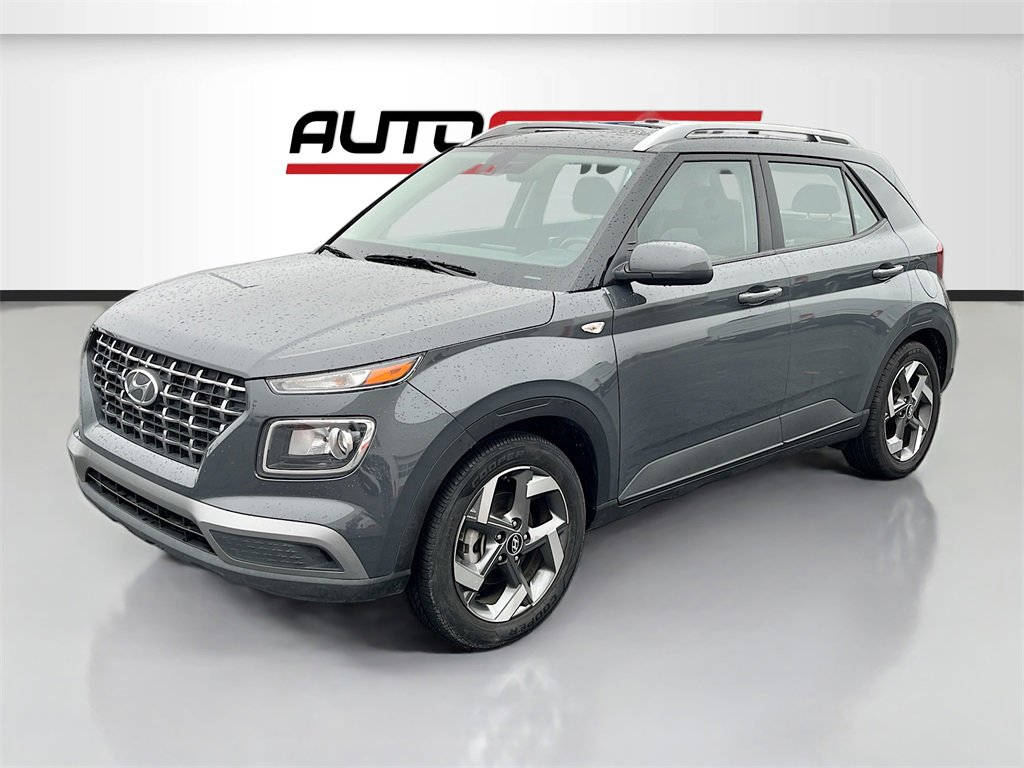 Used 2024 Hyundai Venue SEL image 3