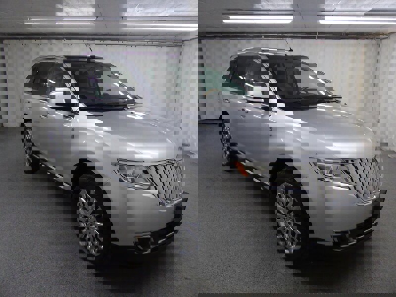 Used 2011 Lincoln MKX AWD w/ 102A Rapid Spec Order Code