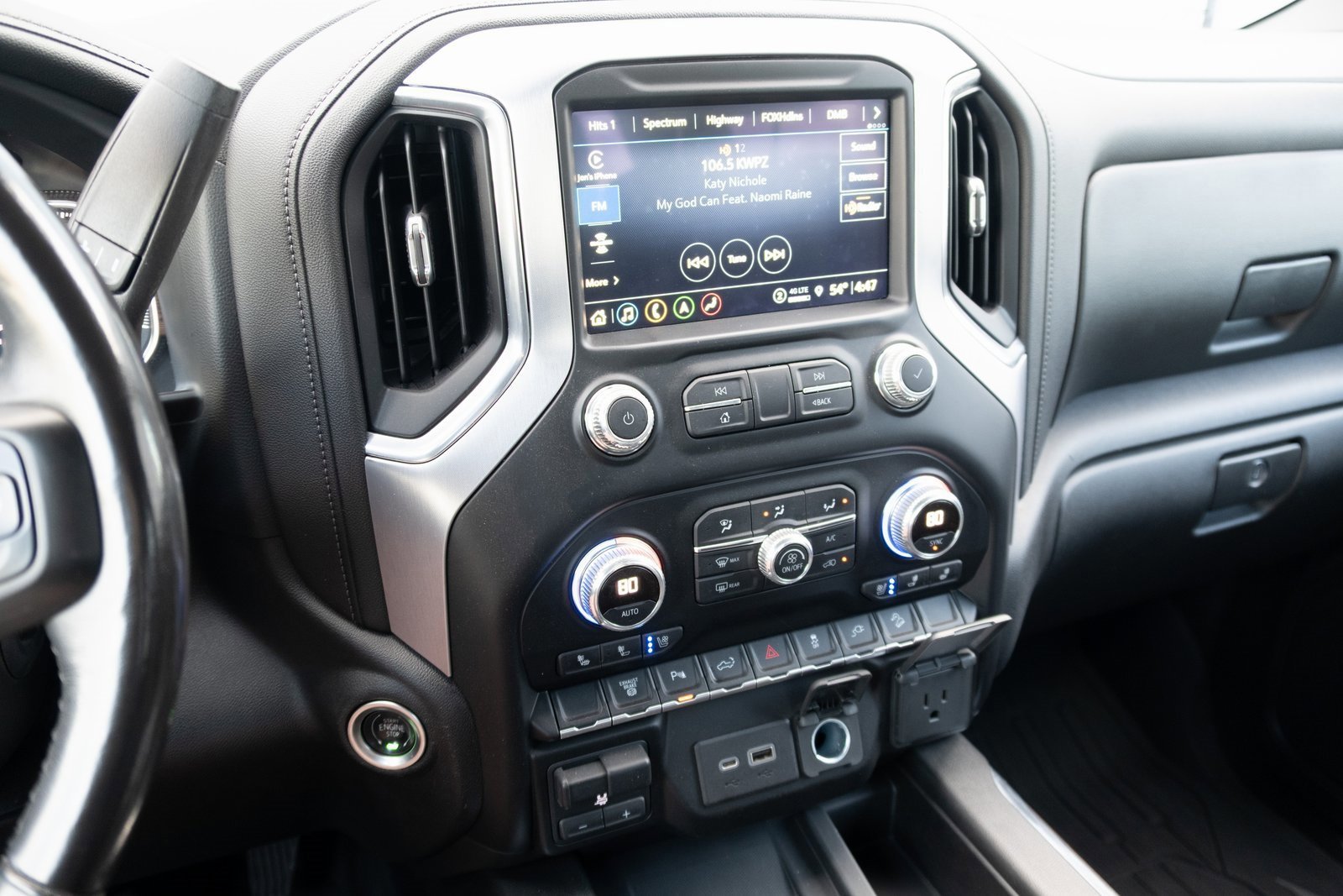 Used 2021 GMC Sierra 3500 SLT w/ SLT Premium Package image 3