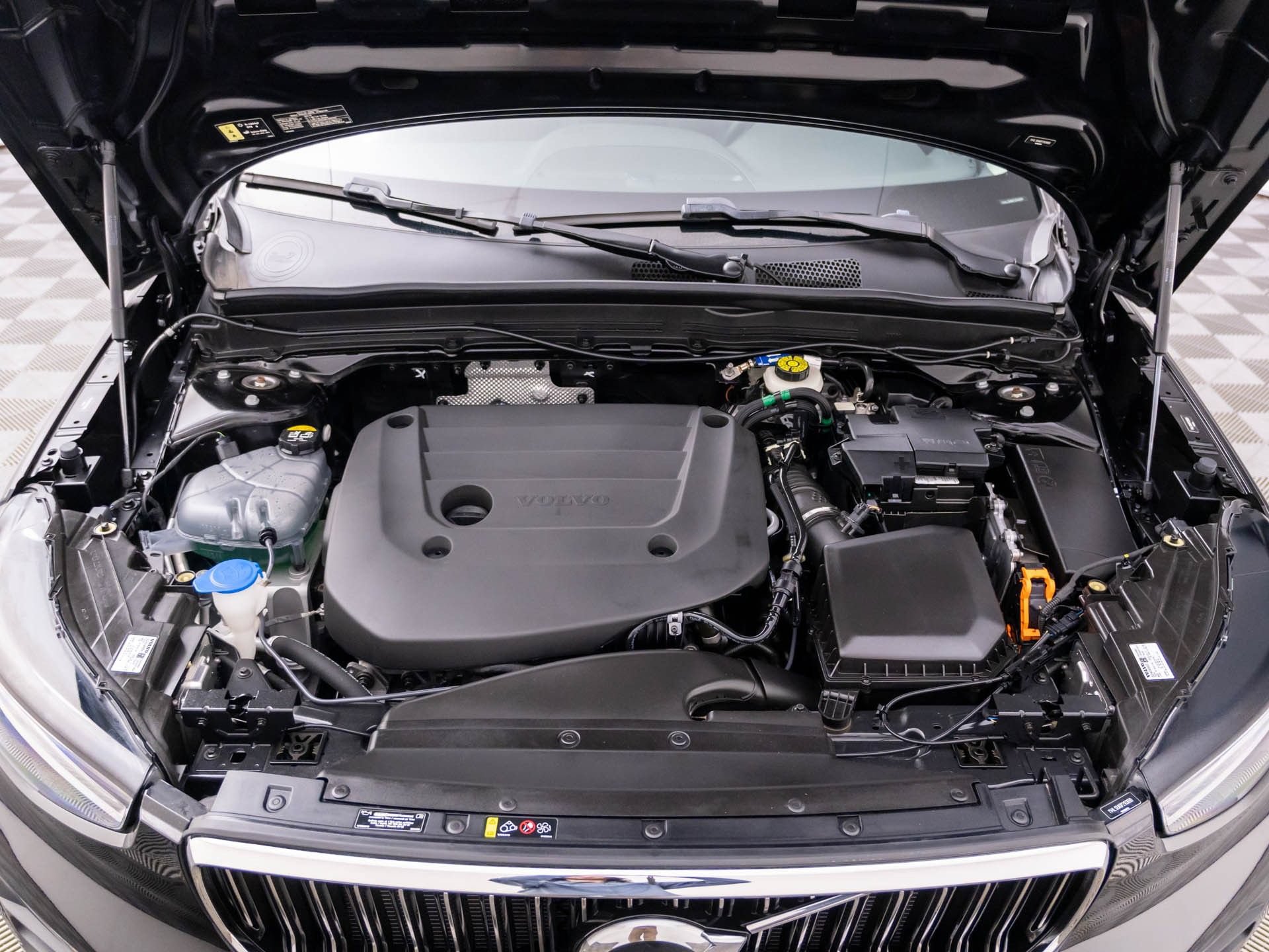 Used 2023 Volvo XC40 B5 Plus w/ Protection Package Premier AWD/4WD image 31