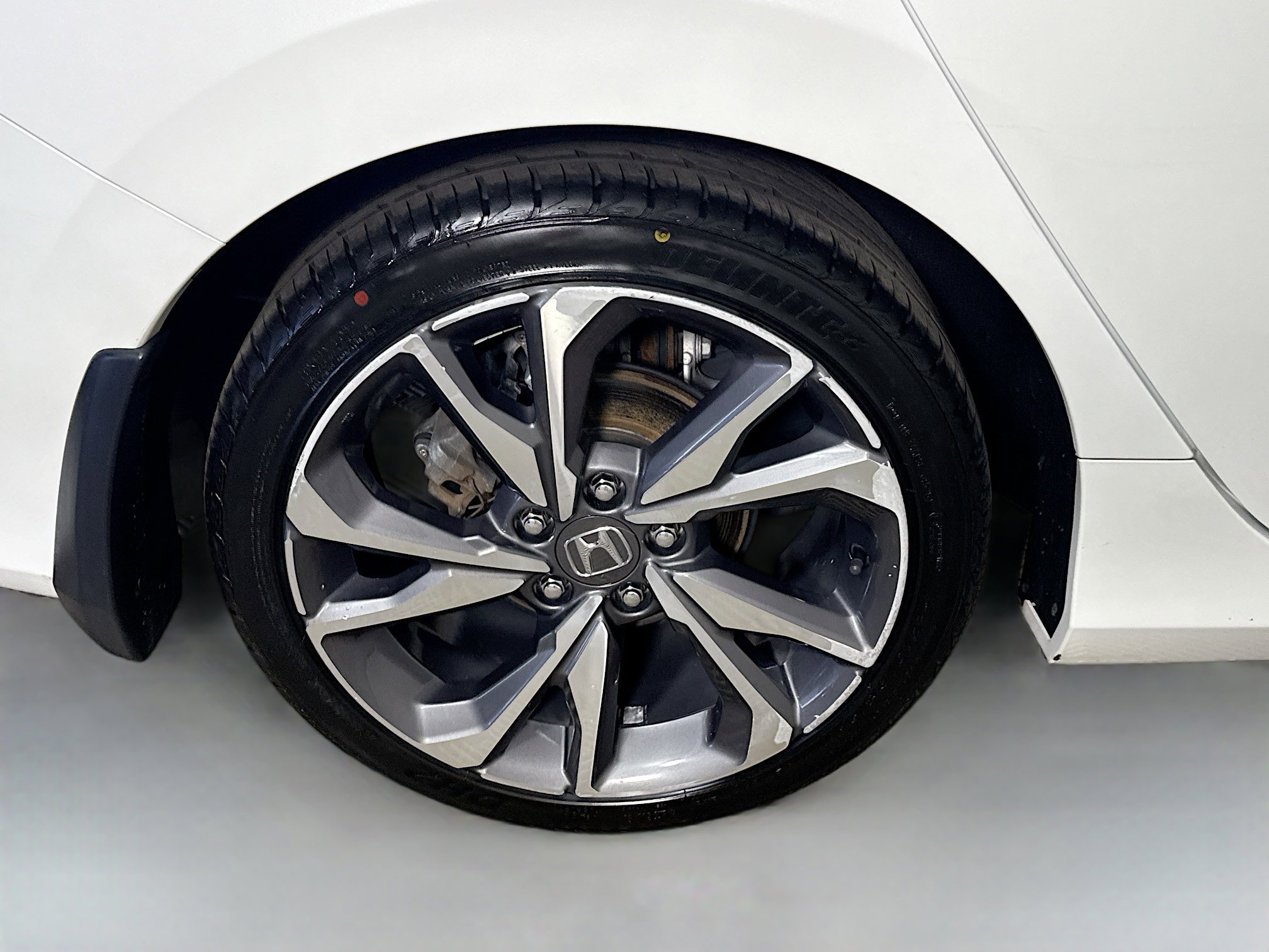 Used 2019 Honda Civic Touring image 33