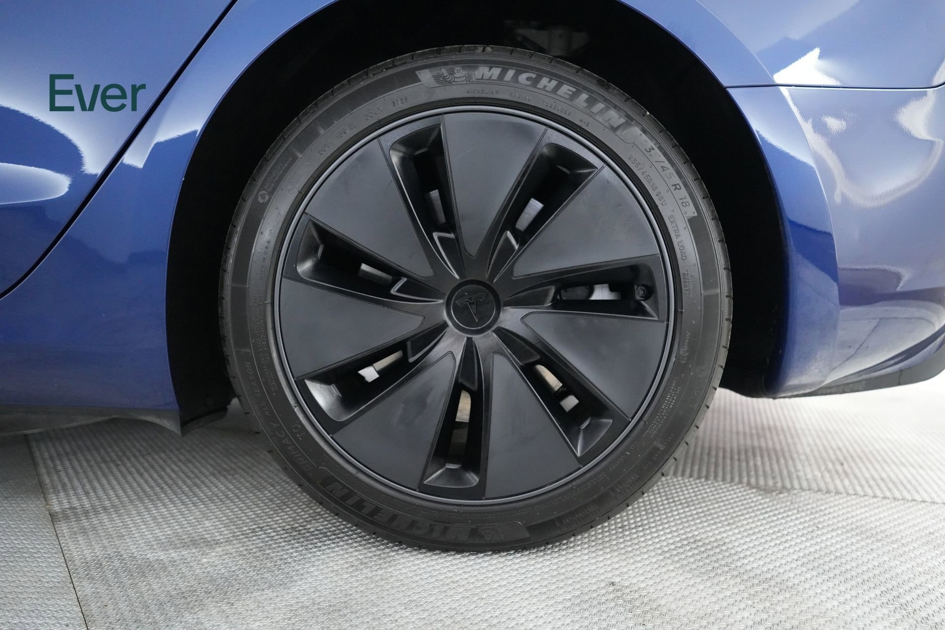 Used 2025 Tesla Model 3 Long Range image 9