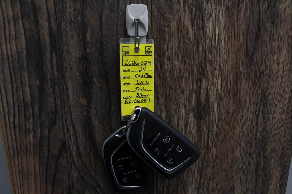 Used 2024 Cadillac Lyriq Tech image 35