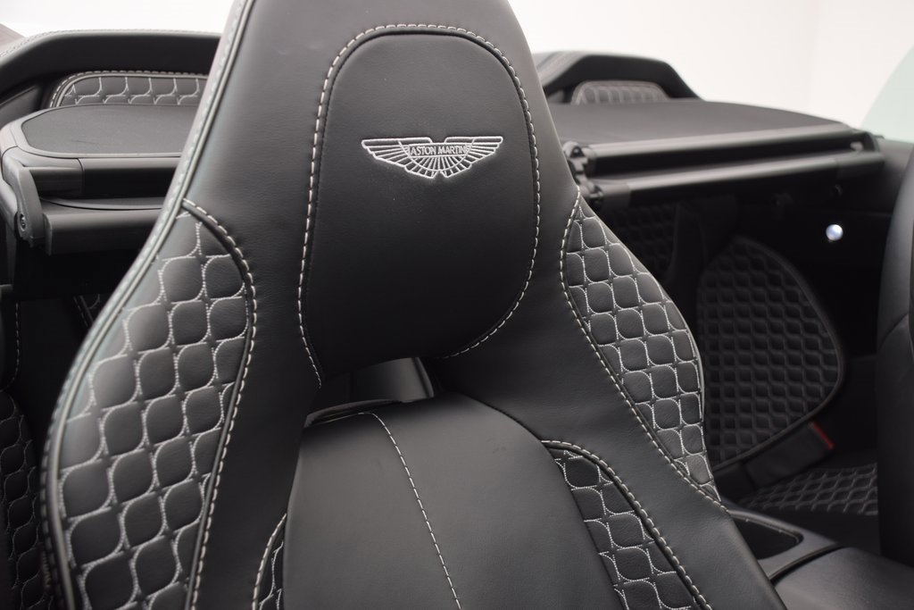 Used 2014 Aston Martin Vanquish Volante image 20