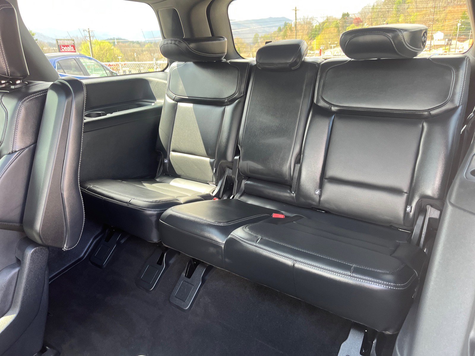 Certified 2025 Ford Expedition Platinum w/ Stealth Appearance Package image 18