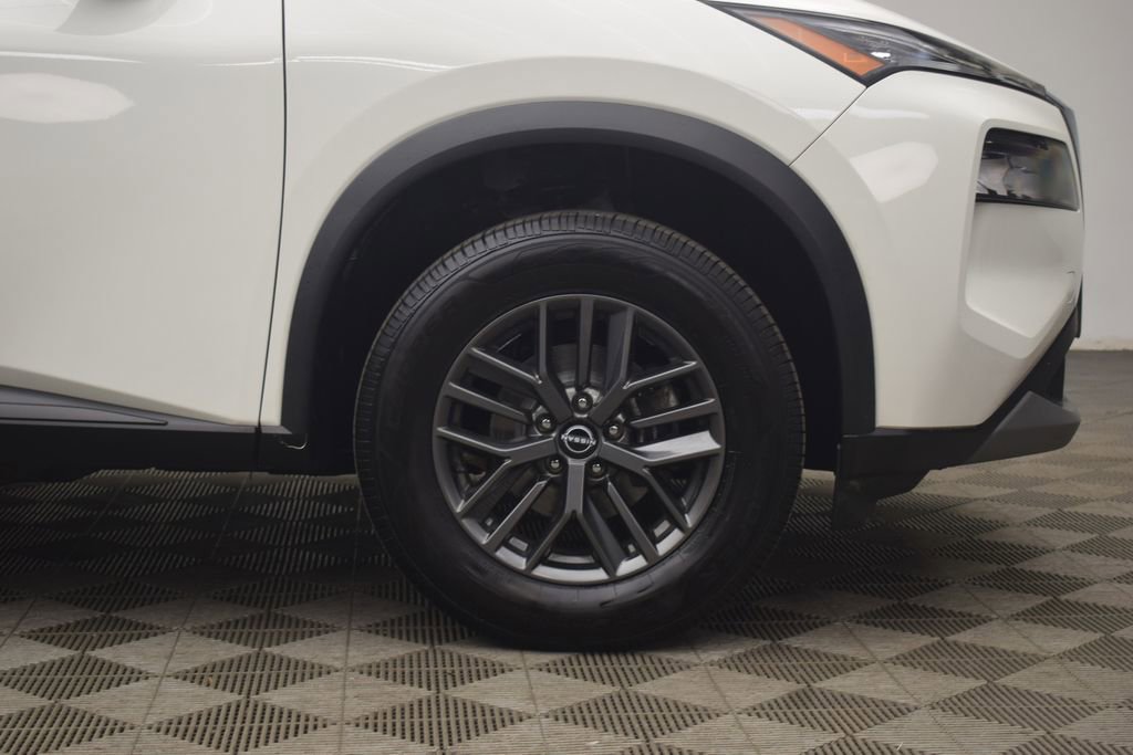 Used 2022 Nissan Rogue S image 30