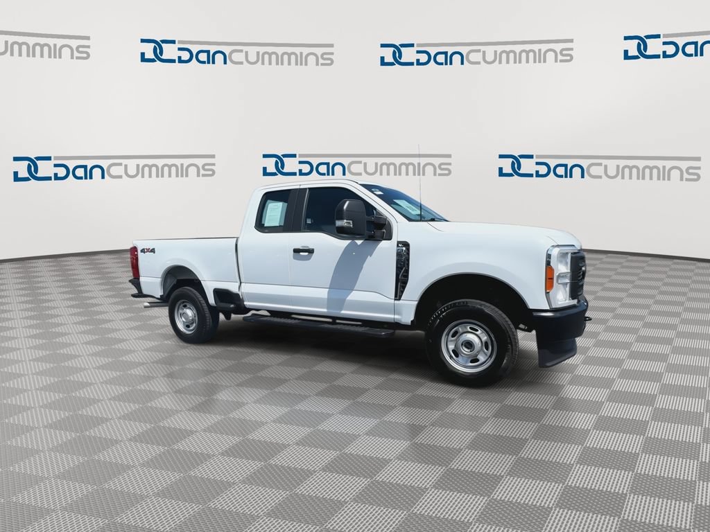 Used 2023 Ford F350 XL AWD/4WD image 2