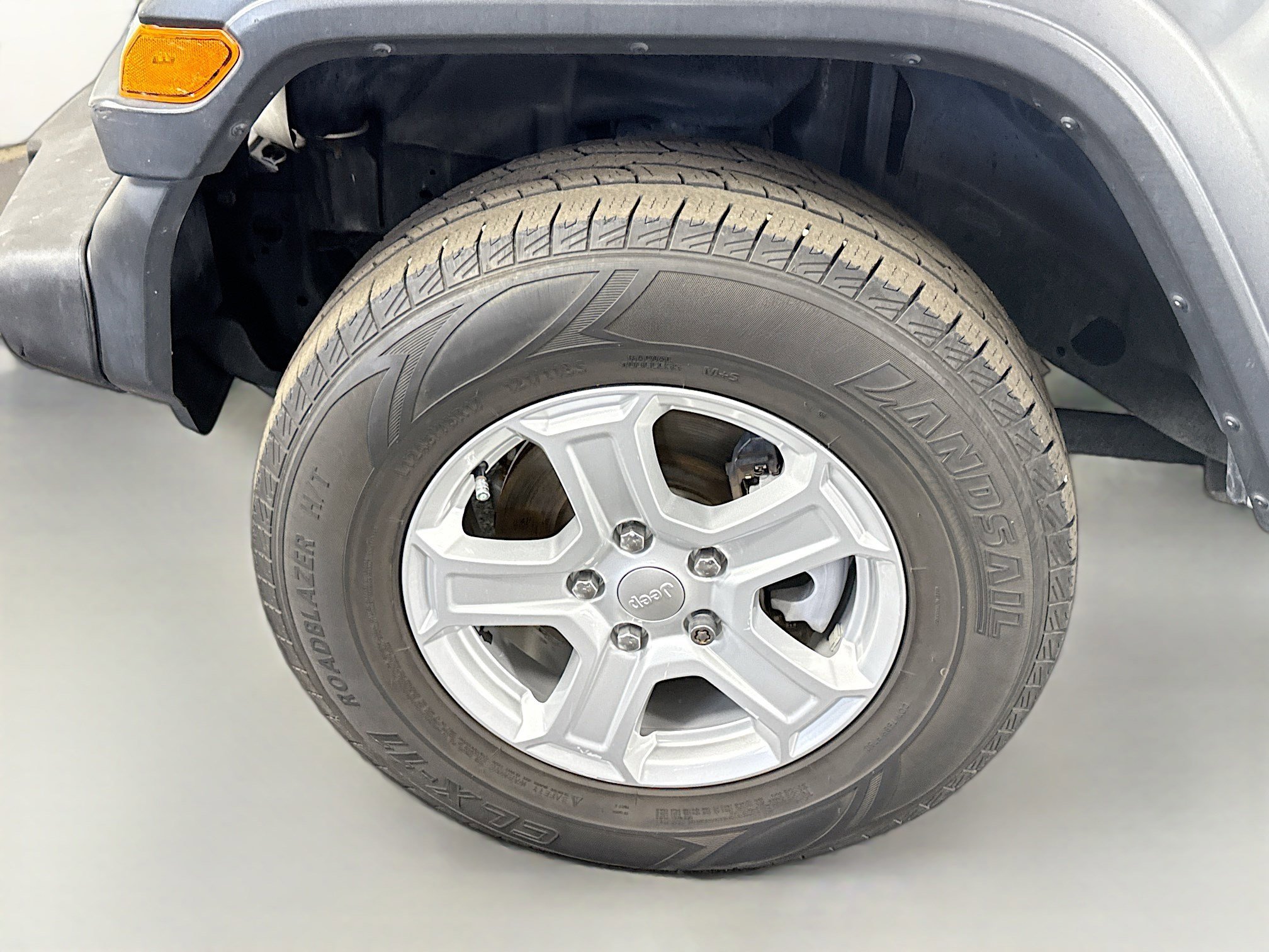 Used 2018 Jeep Wrangler Unlimited Sport S image 38