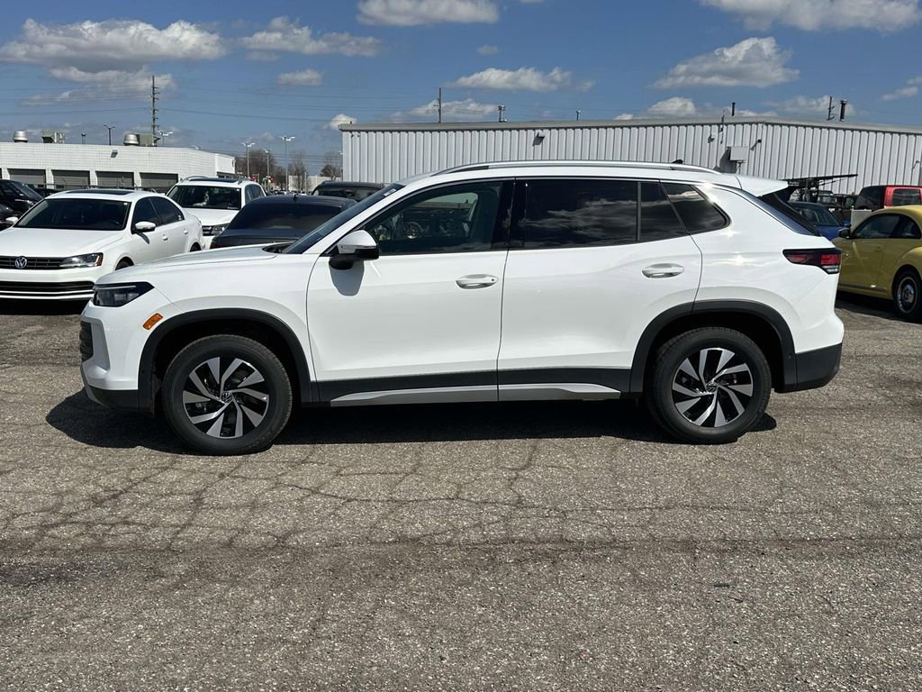 New 2026 Volkswagen Tiguan S AWD/4WD image 2