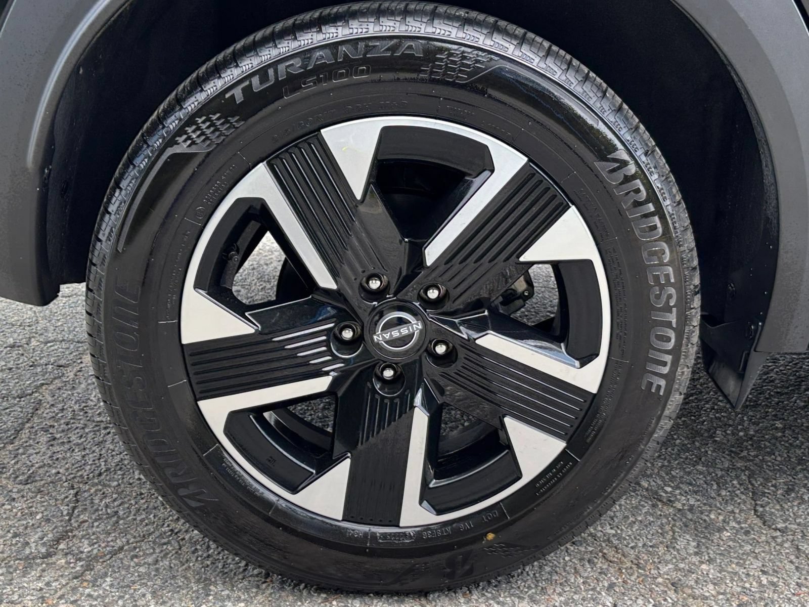 Used 2026 Nissan Kicks SV w/ Cold Weather Package AWD/4WD image 29