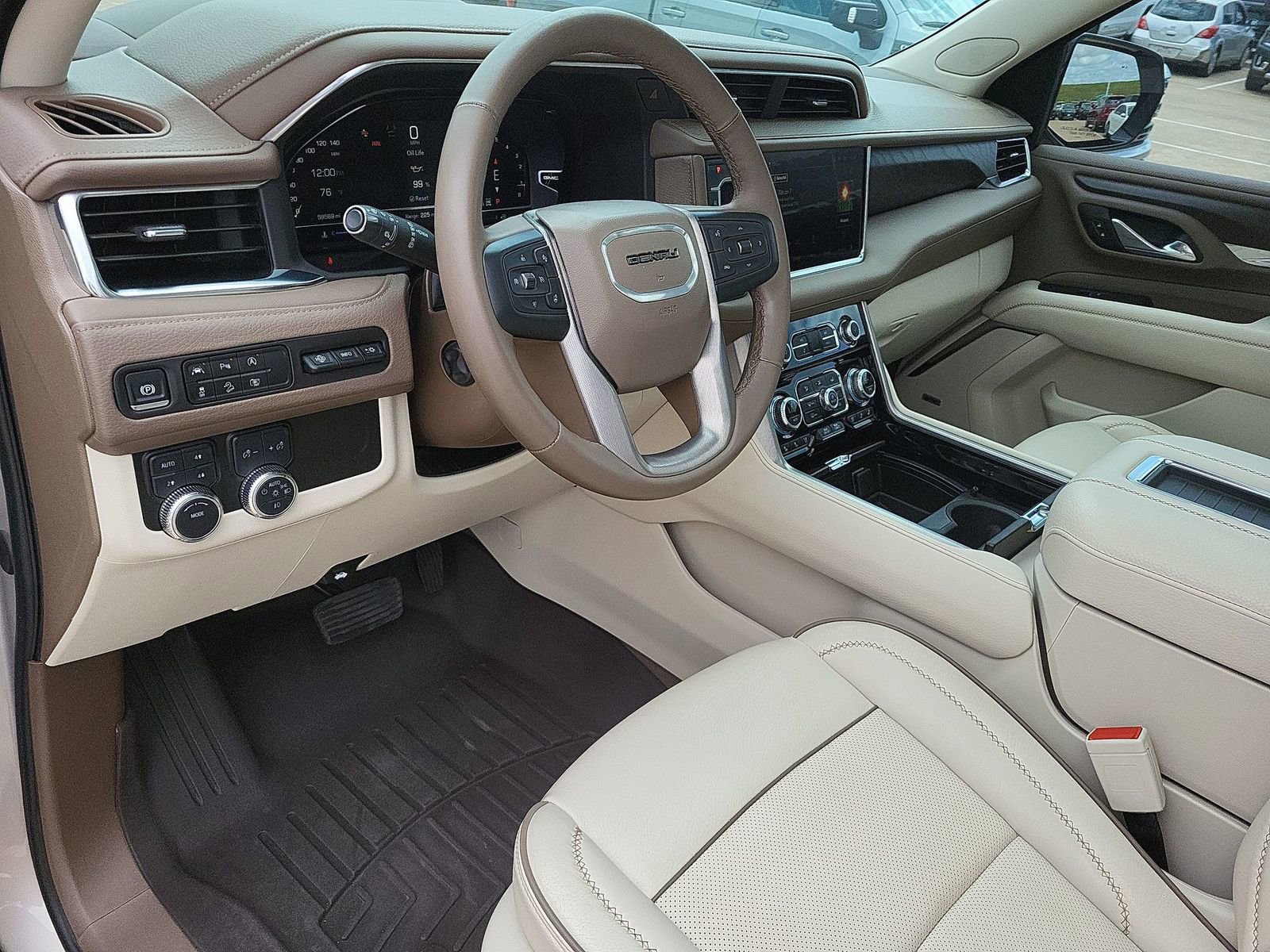 Certified 2024 GMC Yukon Denali image 10