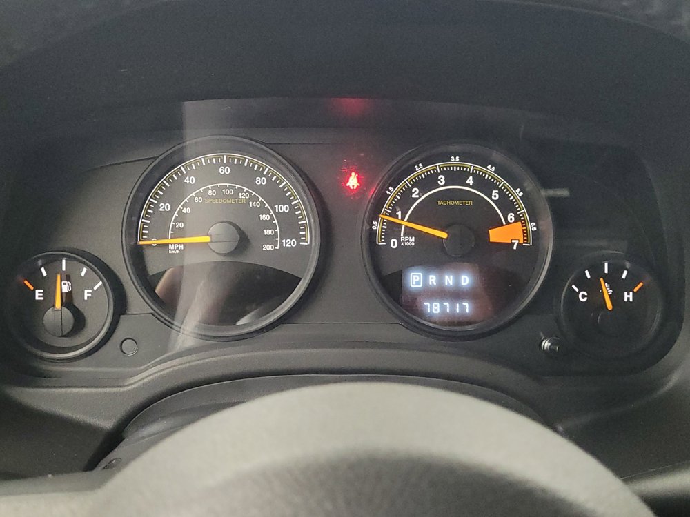 Used 2015 Jeep Patriot High Altitude FWD image 23
