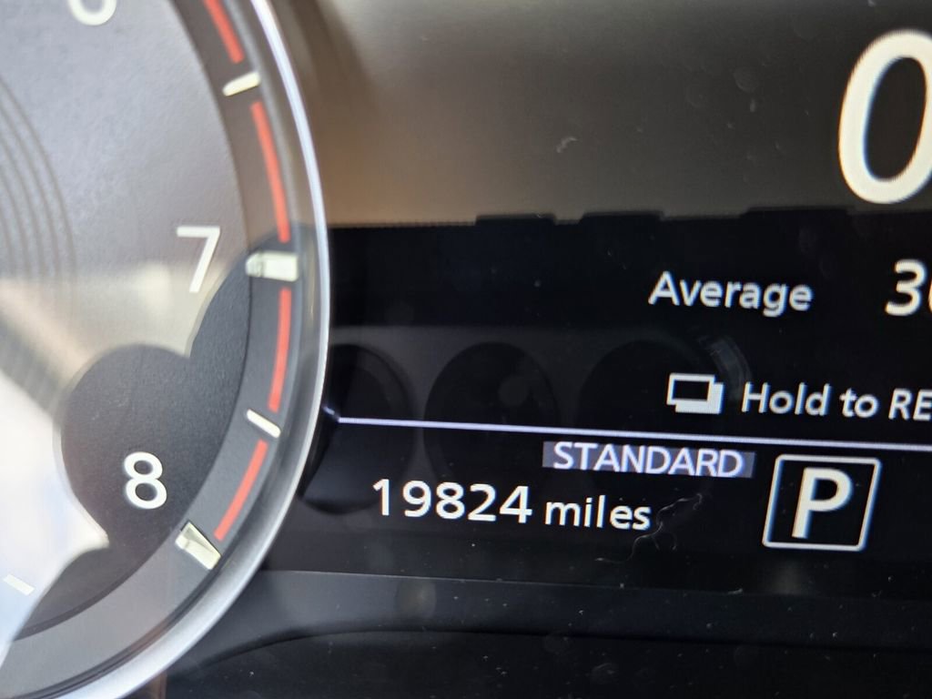 Used 2023 INFINITI QX50 Sensory image 27