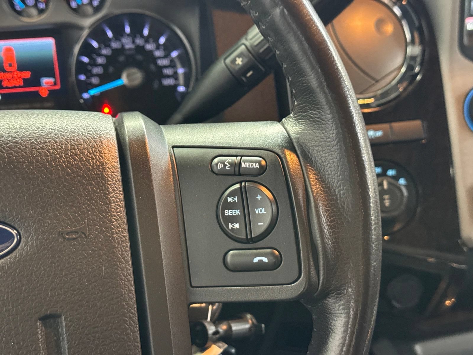 Used 2015 Ford F350 Platinum w/ Platinum Package AWD/4WD image 24