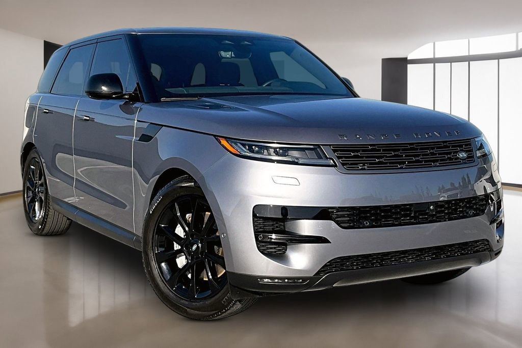 Used 2025 Land Rover Range Rover Sport SE AWD/4WD image 3