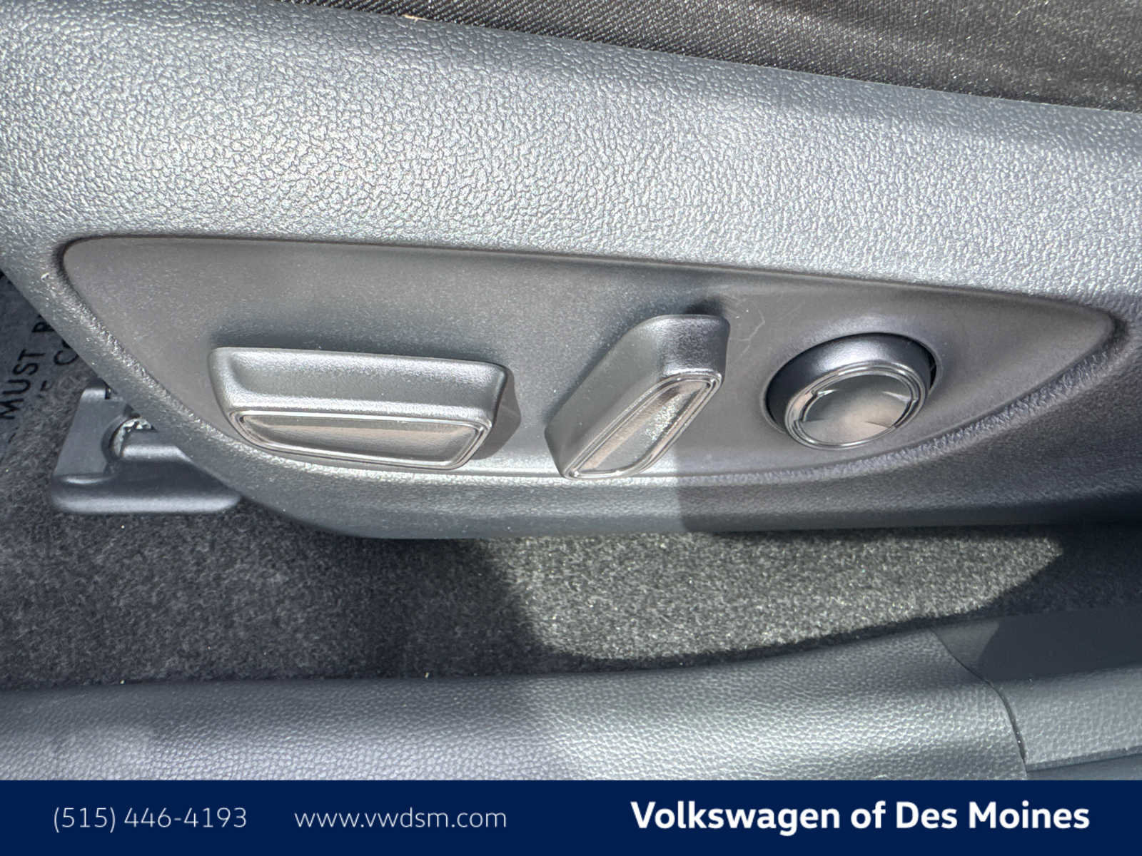 Used 2025 Toyota RAV4 XLE image 24