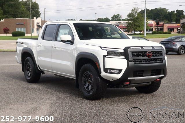 New 2025 Nissan Frontier PRO-4X w/ Pro Convenience Package
