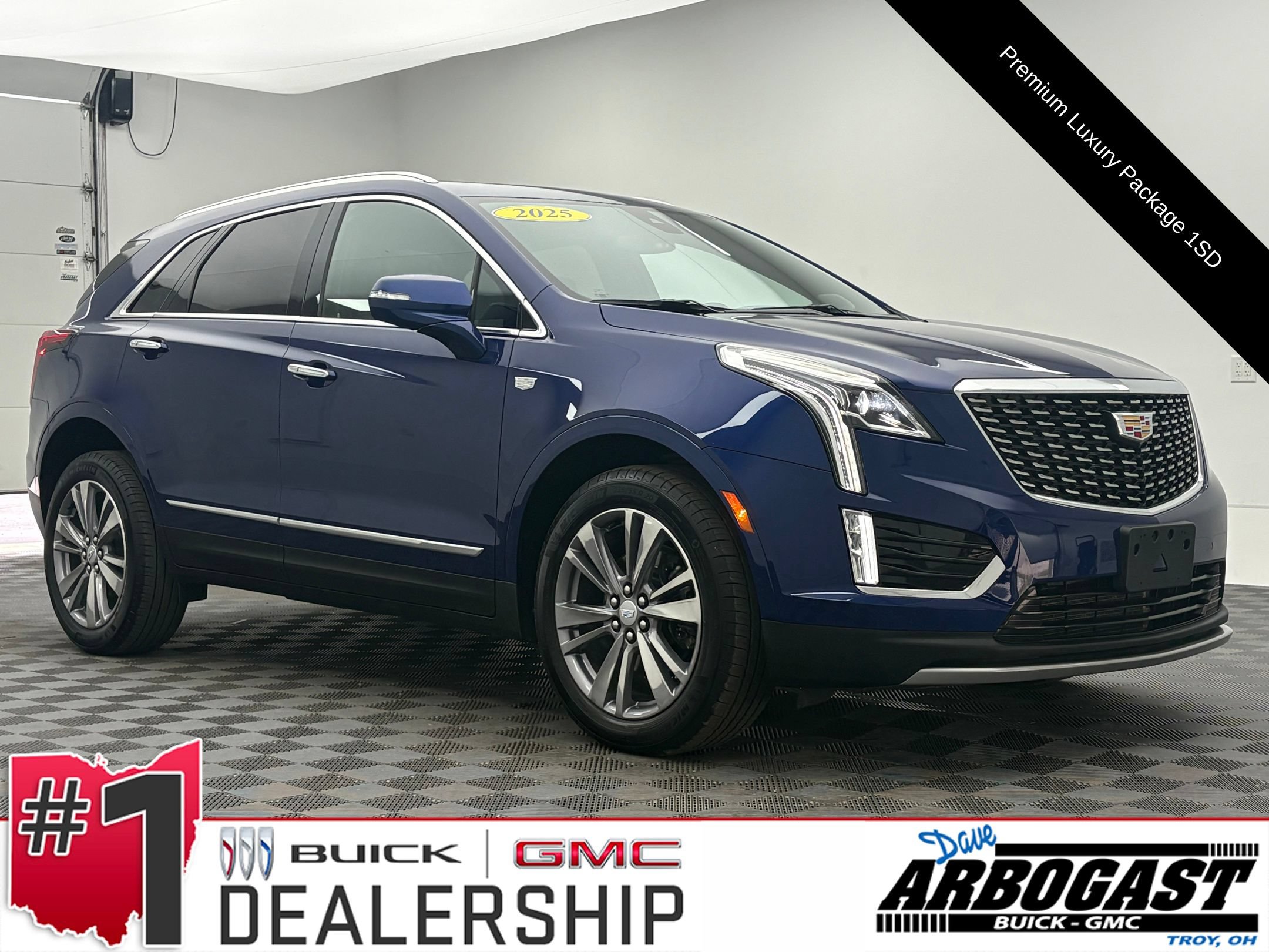Used 2025 Cadillac XT5 Premium Luxury AWD/4WD image 1